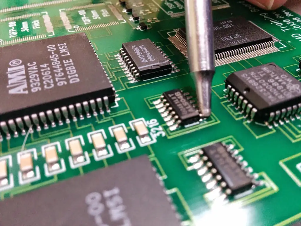 49022577518_3f8329bd72_o Certified PIEK Operator – Qualitätskriterien Nacharbeit, Änderung und Reparatur von elektronischen Baugruppen