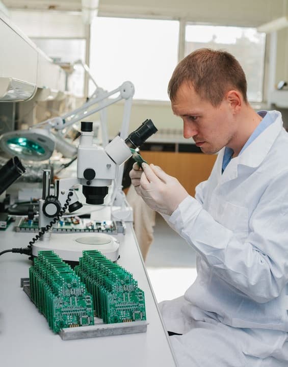 Certified PIEK Operator – Kwaliteits- en Acceptatiecriteria voor geassembleerde printplaten training en certificering Certified PIEK Operator – Qualitäts- en Abnahmekriterien für Baugruppen